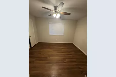 8807 Belle Glen Drive, Houston, TX 77099 - Photo 14