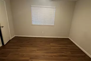 8807 Belle Glen Dr, Houston, TX 77099 - Photo 14