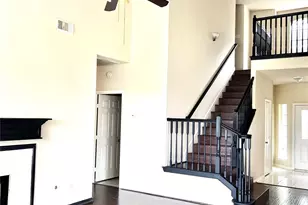 4911 Knights Branch Dr, Sugar Land, TX 77479 - Photo 4