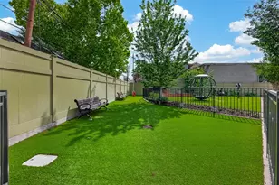 2710 Mason St, Houston, TX 77006 - Photo 26