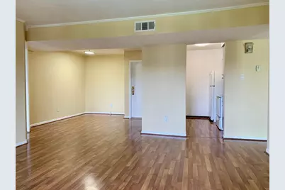 3055 Walnut Bend Lane #36, Houston, TX 77042 - Photo 4