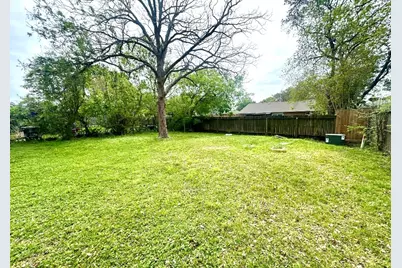10911 Corona Lane, Houston, TX 77072 - Photo 10