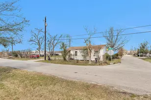 5817 Downing St, Houston, TX 77020 - Photo 6