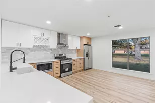 15903 Hickory Dr, Alvin, TX 77511 - Photo 4