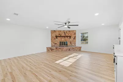 15903 Hickory Drive, Alvin, TX 77511 - Photo 6