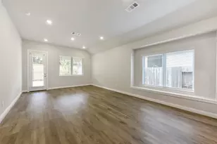 13050 Brookwood Bnd Ln, Conroe, TX 77302 - Photo 6