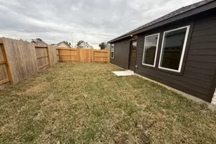 9006 Artic Rockfish Dr, Baytown, TX 77521 - Photo 2