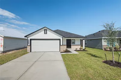 402 Cedar Chase Court, Dayton, TX 77535 - Photo 2