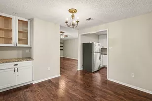 7307 Willow Oak Dr, Baytown, TX 77521 - Photo 10