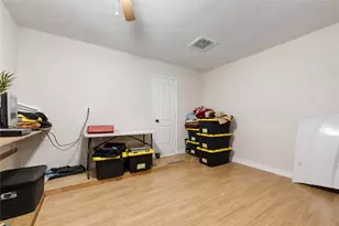 8645 Rinn St, Houston, TX 77078 - Photo 24