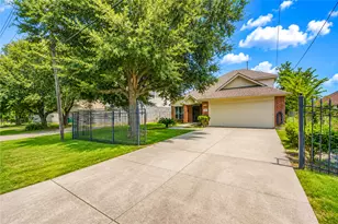 8645 Rinn St, Houston, TX 77078 - Photo 44