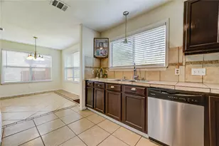 8645 Rinn St, Houston, TX 77078 - Photo 18