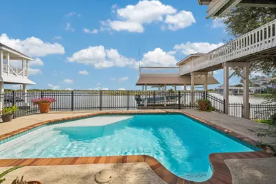 13243 Binnacle Way, Galveston, TX 77554 - Photo 34