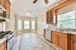 5723 Stewart Ave, Galveston, TX 77551 - Photo 24