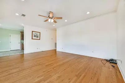 5723 Stewart Avenue, Galveston, TX 77551 - Photo 20