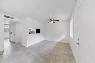 1312 W Adoue St, Alvin, TX 77511 - Photo 2