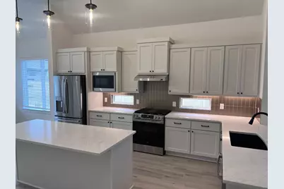 2415 Garden Arbor, Tomball, TX 77375 - Photo 2