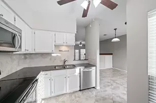 734 Country Pl Dr, Houston, TX 77079 - Photo 14