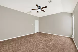 18426 Cypress Lake Village Dr, Cypress, TX 77429 - Photo 22