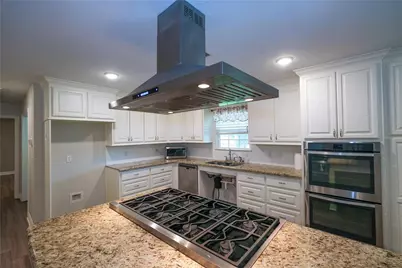 915 Live Oak Drive, Jones Creek, TX 77541 - Photo 28