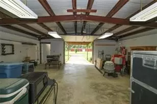 915 Live Oak Dr, Jones Creek, TX 77541 - Photo 8