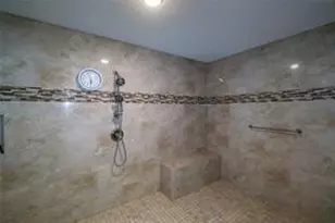 915 Live Oak Dr, Jones Creek, TX 77541 - Photo 18