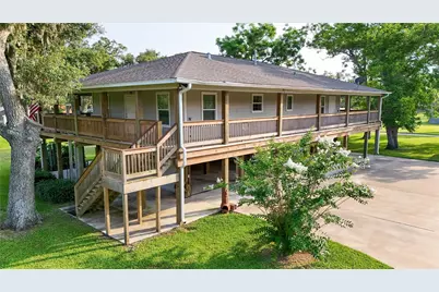 915 Live Oak Drive, Jones Creek, TX 77541 - Photo 34