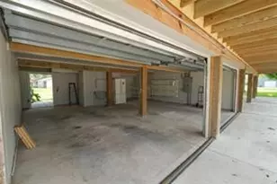 915 Live Oak Dr, Jones Creek, TX 77541 - Photo 4