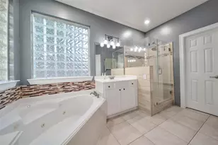 14427 Brighton Trace Ln, Houston, TX 77044 - Photo 18