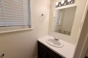 1411 Neptune Ln, Houston, TX 77062 - Photo 10