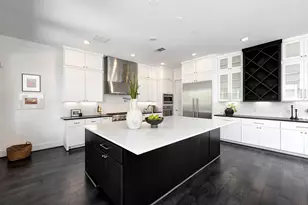 3205 Durhill St, Houston, TX 77025 - Photo 10