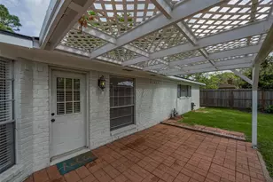 730 Seamaster Dr, Houston, TX 77062 - Photo 28