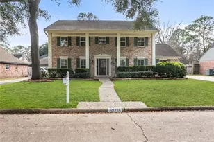 10911 Elmdale Dr, Houston, TX 77070 - Photo 2