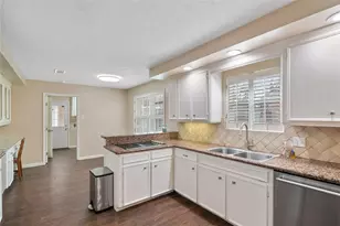 10911 Elmdale Dr, Houston, TX 77070 - Photo 8