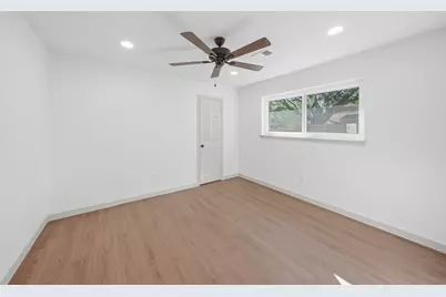 5002 Cedar Creek Drive, Dickinson, TX 77539 - Photo 34