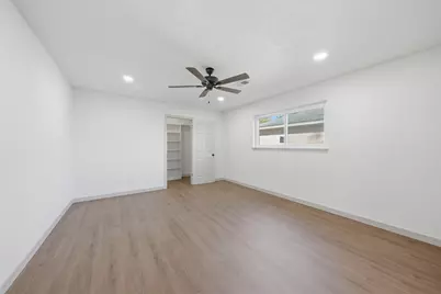 5002 Cedar Creek Drive, Dickinson, TX 77539 - Photo 32