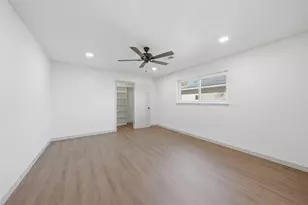 5002 Cedar Creek Dr, Dickinson, TX 77539 - Photo 32