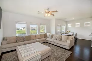505 Prairie Grass Trl, Clute, TX 77531 - Photo 8