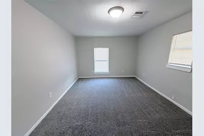 866 N Victory Drive, Houston, TX 77088 - Photo 14