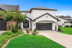 204 April Waters Dr N, Montgomery, TX 77356 - Photo 2
