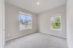 14257 Lake Lodge Dr, Conroe, TX 77384 - Photo 6