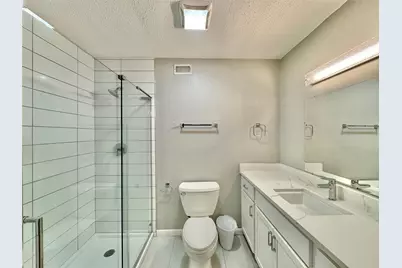 2309 Strand Street #2D, Galveston, TX 77550 - Photo 16