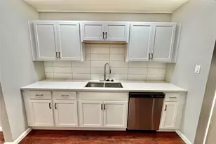 2309 Strand St, Galveston, TX 77550 - Photo 8