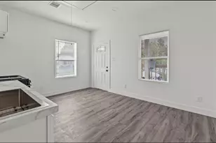 8501 Denby St, Houston, TX 77012 - Photo 6