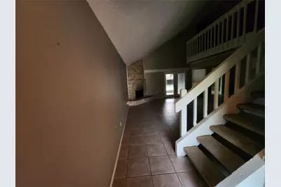 6118 Linnhaven Drive, Houston, TX 77072 - Photo 2