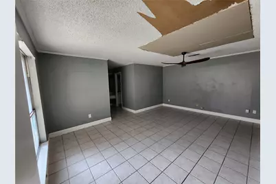 6118 Linnhaven Drive, Houston, TX 77072 - Photo 6