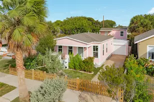 3602 Ave S 1/2, Galveston, TX 77550 - Photo 1