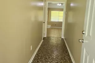 11410 Spring Grove Dr, Houston, TX 77099 - Photo 2