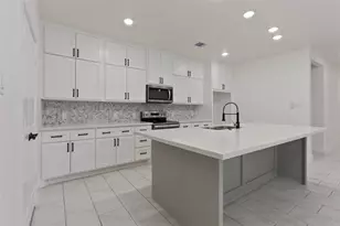 708 Azalea St, Waller, TX 77484 - Photo 6