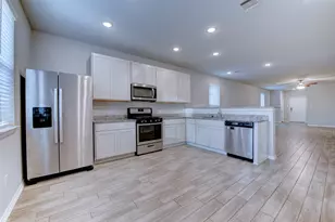 24803 Russet Bluff Trl, Houston, TX 77336 - Photo 10